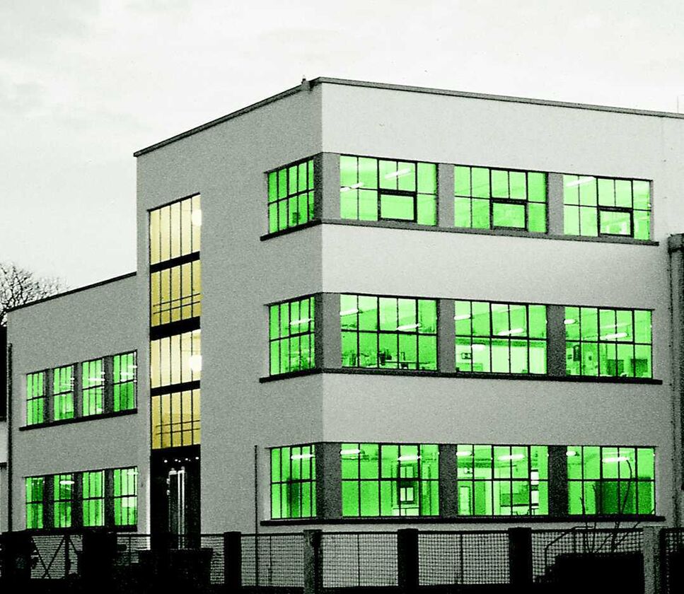 BRAIN AG: Denkmalgeschütztes Bauhaus-Laborgebäude in Zwingenberg.