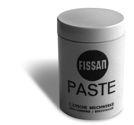 Fissan Paste in Cremedose. Hergestellt von der Deutsche Milchwerke AG in Zwingenberg / Bergstrasse.